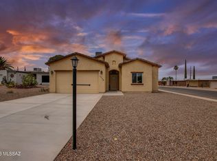 1379 N Rio Santa Cruz, Green Valley, AZ 85614