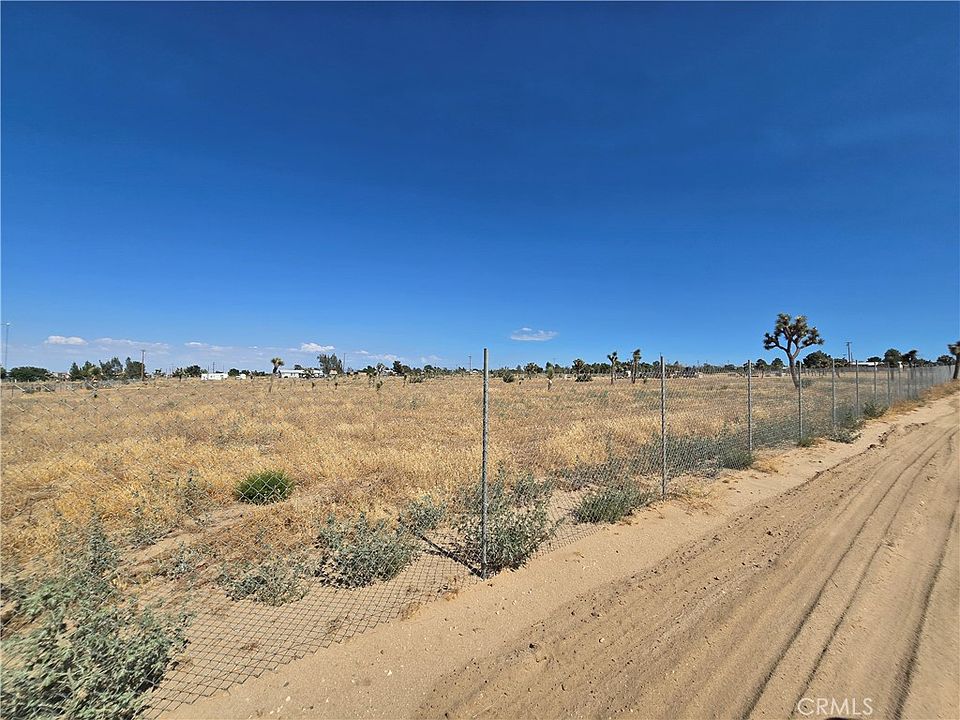2nd image of 11025 Acanthus St