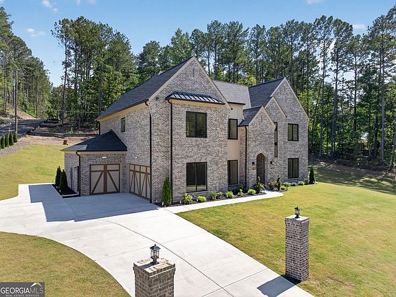 2nd image of 1557 Whitley Rd