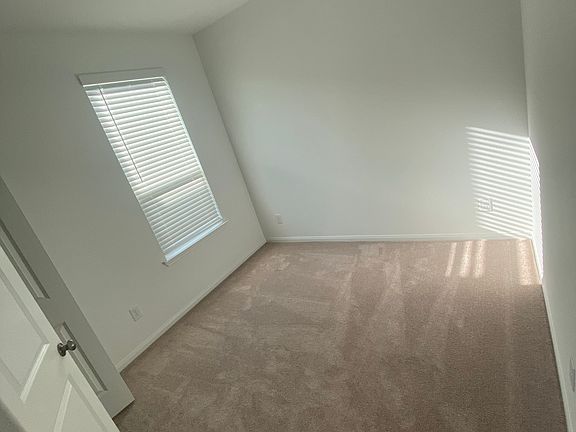 5th image of 23518 Daisy Grubber Ln