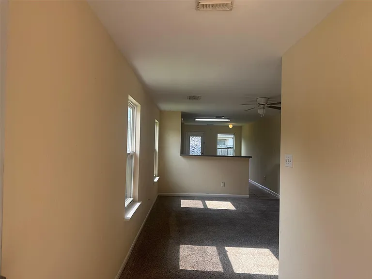 8103 Forest Glen Dr — Photo 4