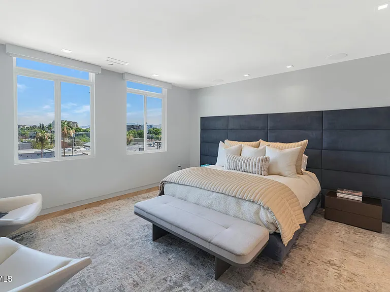 3801 N Goldwater Blvd #400 — Photo 14