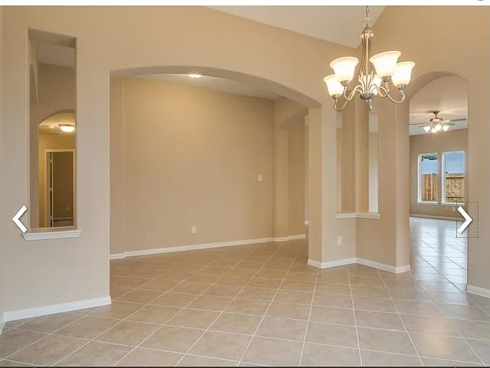 15310 Montreal Dr — Photo 5
