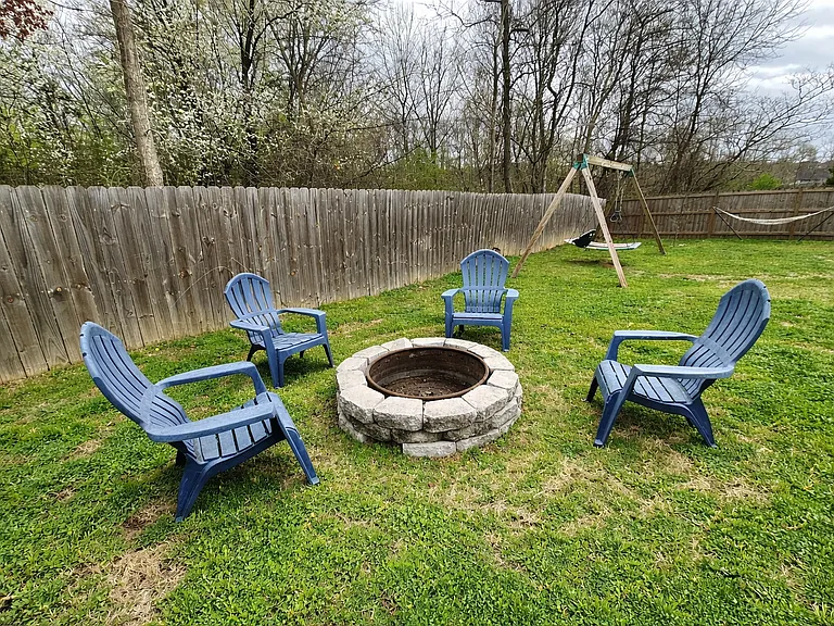 7911 Hamilton Mill Dr — Photo 28