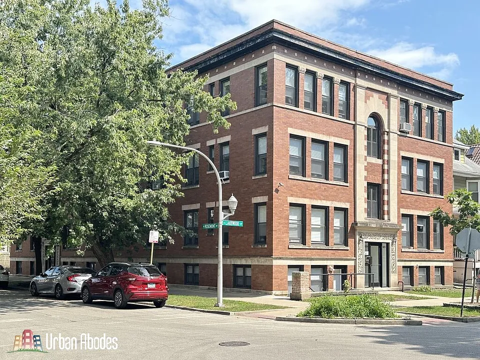 6257 N Lakewood Ave #1A