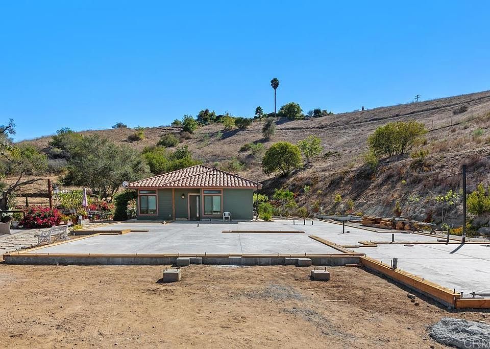 1st image of 2777 Kingridge Dr