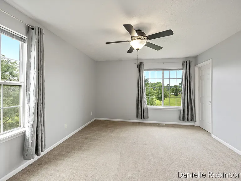 5449 Rivertown Cir SW — Photo 11