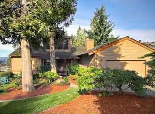 18704 SE 42nd Pl, Issaquah, WA 98027