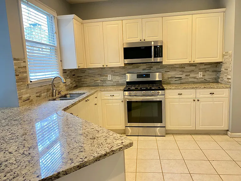 2920 Ridge Oak Dr — Photo 13