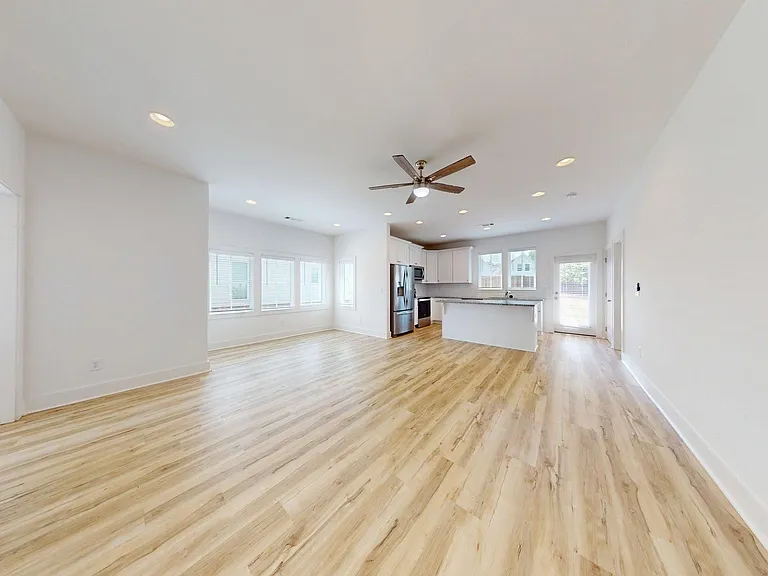 577 Piper Ave — Photo 6