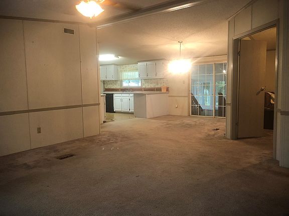 2nd image of 50 Elm Ct