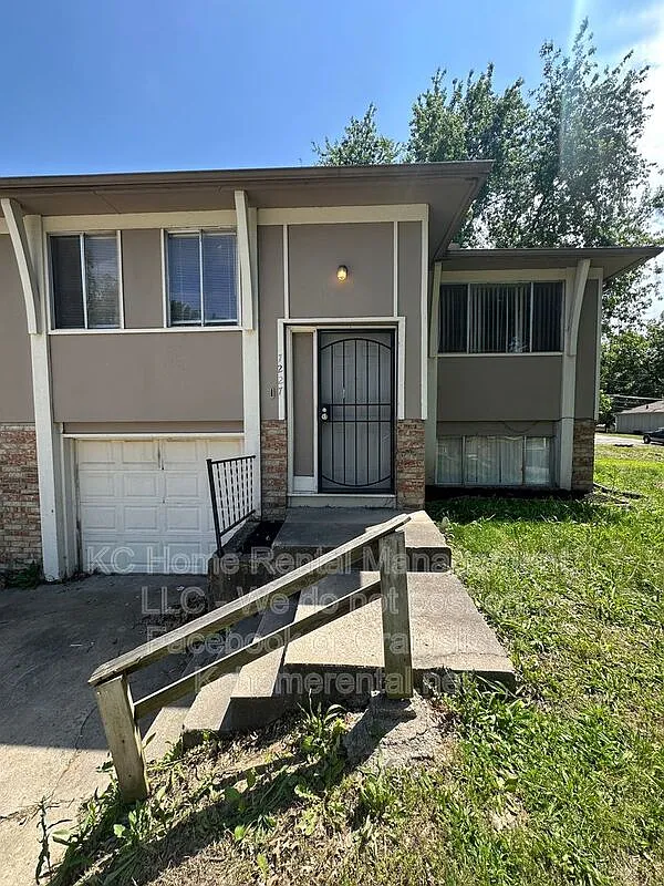 Building Photo - 7227 Gilmore Ave