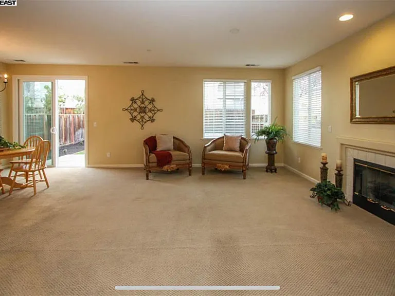 5728 Old Westbury Way — Photo 15