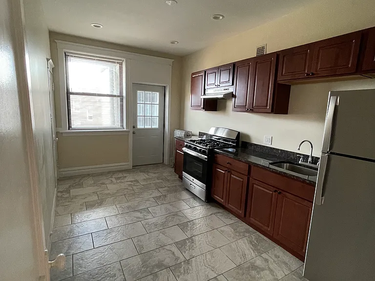 5635 N Wayne Ave #2 — Photo 17