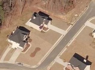 1863 Gray Wolf Ln, Dacula, GA 30019