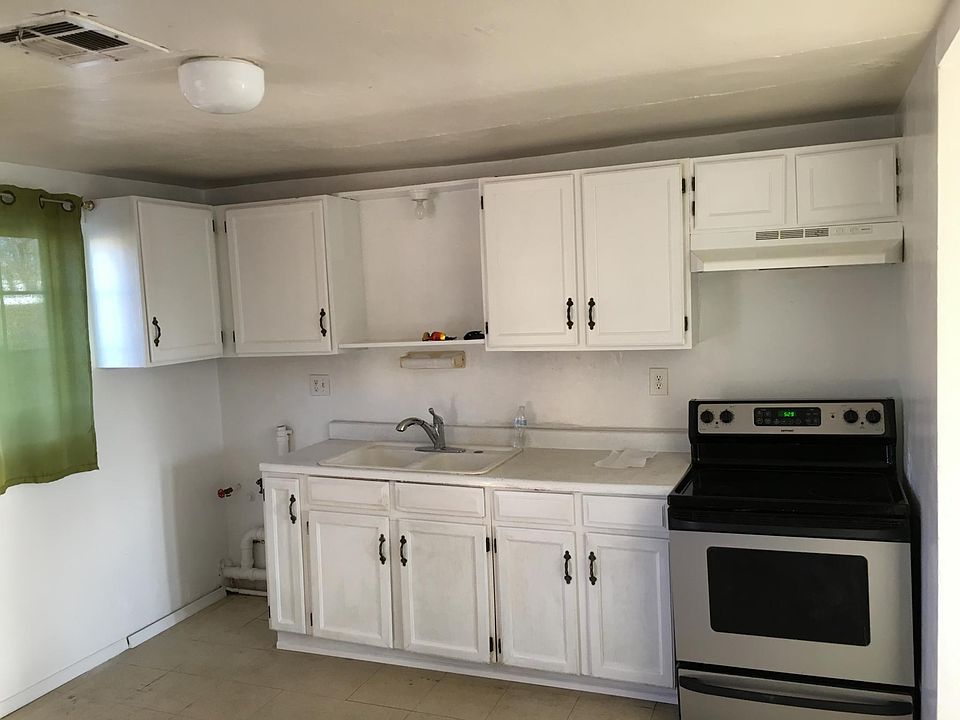 1st image of 955 Mimbres St