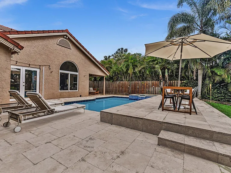 10310 Santiago St — Photo 39