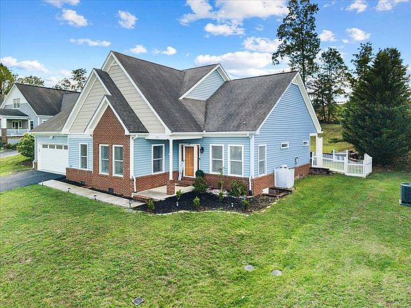 4th image of 1015 Falor Ln
