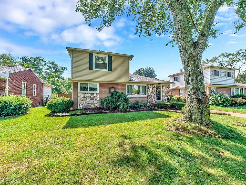 1st image of 2056 Chancery Dr