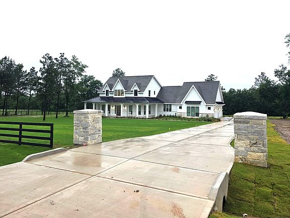 2nd image of 15408 Highlander Ct