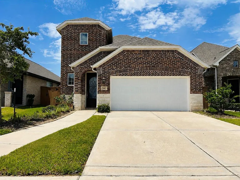 749 Lake Lacosta Dr — Photo 4