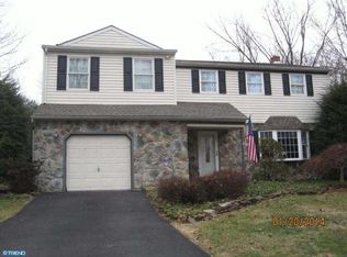 227 Hawthorne Cir, North Wales, PA 19454