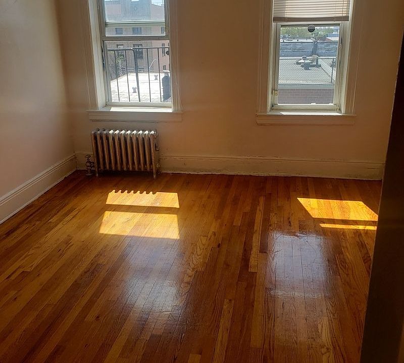 1st image of 28-15 42nd St #D1
