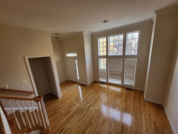 2nd image of 704 Vestal St #704