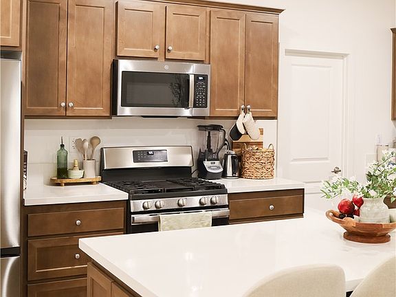 3rd image of 5130 Larkspur Rd