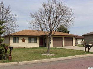 2005 Cecilee St, Worthington, MN 56187