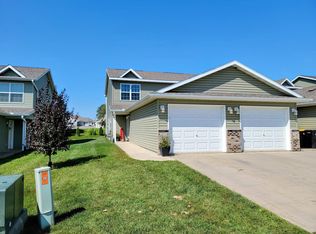 1833 Daniel Ln NE, Stewartville, MN 55976