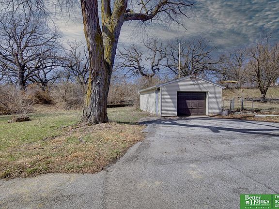 4th image of 417 Hillcrest Dr