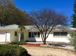 14669 Bay Dr, Largo, FL 33774