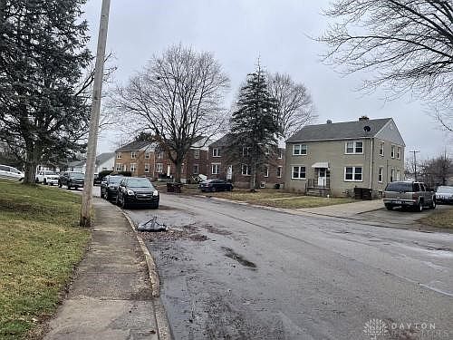 2nd image of 621 Smith Ave APT B