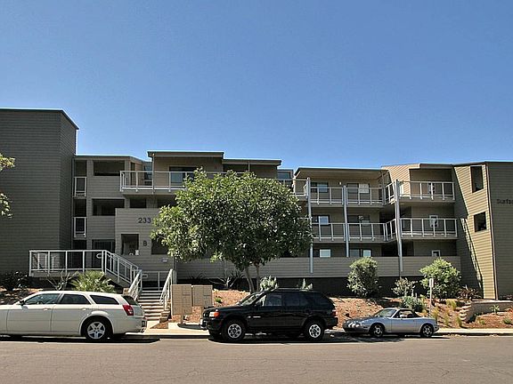5th image of 233 S Helix Ave Unit 32