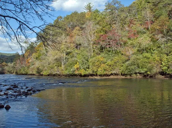 1A/B-2 Three Riverbend Trl, Hayesville, NC 28904