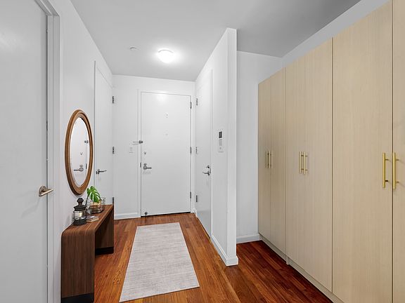 4th image of 255 Hudson St APT 8D