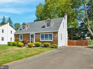 513 Corinthian Ave, Hatboro, PA