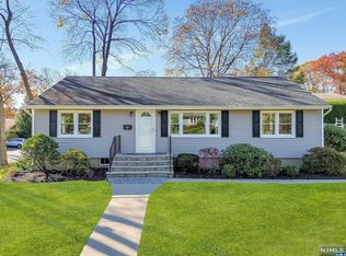 430 Hoover Ave, Township Of Washington, NJ 07676