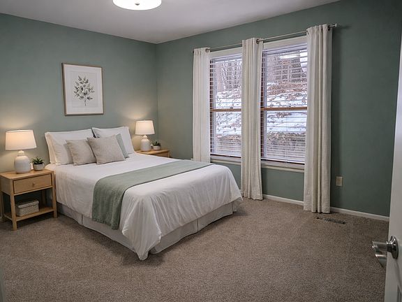 3rd image of 2300 Dahl Ct E