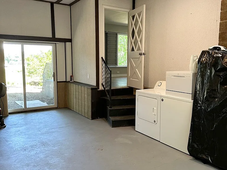 2025 Sherman Blvd — Photo 16