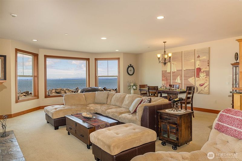 4th image of 743 Neddie Rose Drive #207