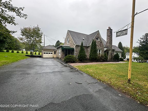4th image of 701 State Rd