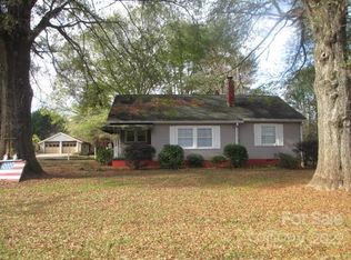 3531 Startown Rd, Newton, NC 28658