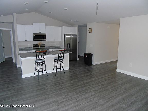 5th image of 1299 Platt Ave SW