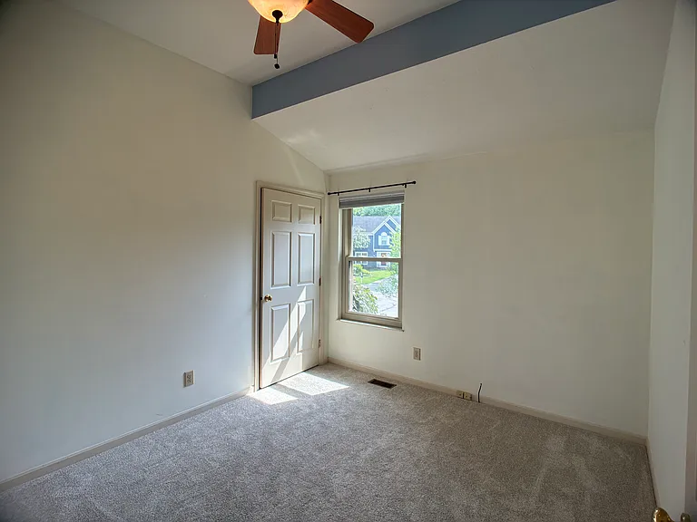 6400 Belmont Park Ct — Photo 22
