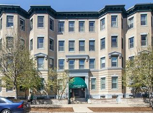 1423 Commonwealth Ave APT 501, Brighton, MA 02135