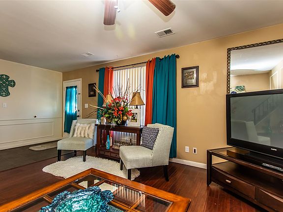3rd image of 4038 N Westport Ct