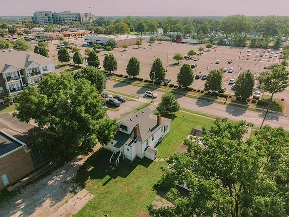 4th image of 91 Robinwood Ave