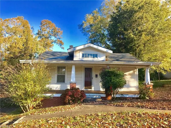 828 Ashdol St, Asheboro, NC 27203